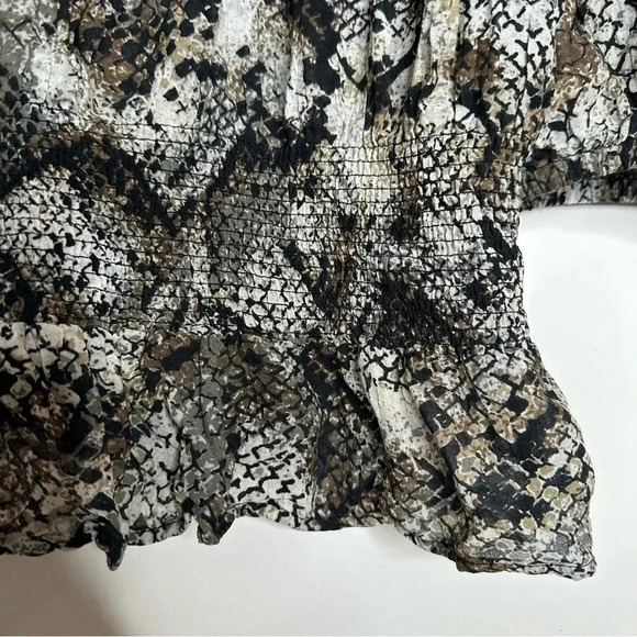 Free People NWOT Black Snakeskin XOXO Smocked Blouse Size Large - Picture 11 of 11